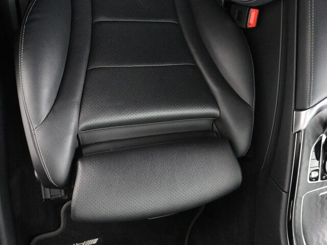 Mercedes-Benz C-KLASSE Estate 300 de Business Solution Luxury Limited | SOH 79,7% | Matrix LED | Trekhaak | Adaptive cruise | Navigatie | Bluetooth | Carplay | Stoelverwarming | Camera | Burmerster Sound | Sfeerverlichting
