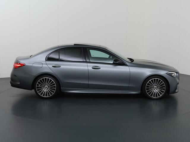 Mercedes-Benz C-KLASSE 200 Launch Edition AMG Line | Night | Panoramadak | Keyless | Headup | Memory | Digital Light | 19" multispaaks velgen |