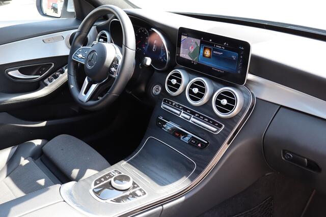 Mercedes-Benz C-KLASSE 180 FACE LIFT/Orig. NL/Virtueel cockpit/Apple carplay/Stoelverwarming/Achteruitrijcamera/Led koplampen/Navigatie/Parkeersensoren/Dodehoeksdetectie