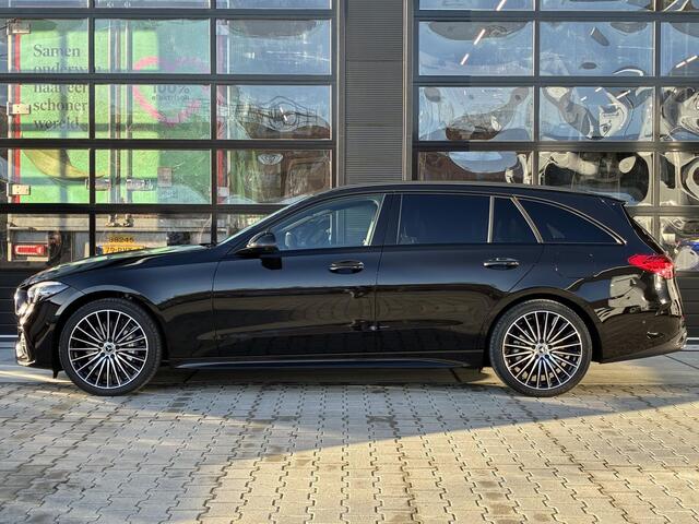 Mercedes-Benz C-KLASSE Estate 300 e Business Solution AMG | Night Pakket | Panoramadak | 360° Camera | Dodehoekassistent | Verkeersbordenassistent | Elektrisch Verstelbare Stoelen + Memory | Stoelverwarming | Sfeerverlichting | Apple CarPlay | Android Auto | Elektrische Achterk