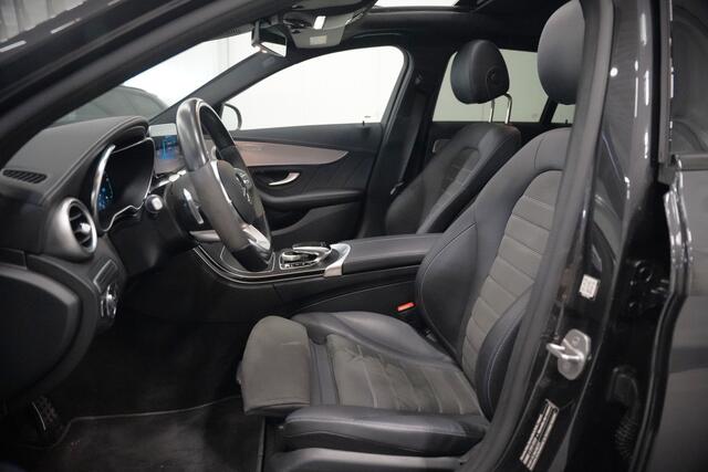 Mercedes-Benz C-KLASSE Estate 300 e Business Solution AMG | Panoramadak | Stoelverwarming | 360 Camera | Dodehoekdetectie | Cruise Control | Apple Carplay | Navigatie | Trekhaak | DAB | Ambiance Verlichting | Multibeam