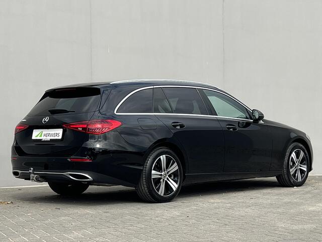 Mercedes-Benz C-KLASSE Estate 300 e Luxury Line / Dealer onderhouden / 1.800 kg elektrische trekhaak / Elektrische stoelen & Achterklep / Navi / Apple Carplay Android / 17" LM wielen /