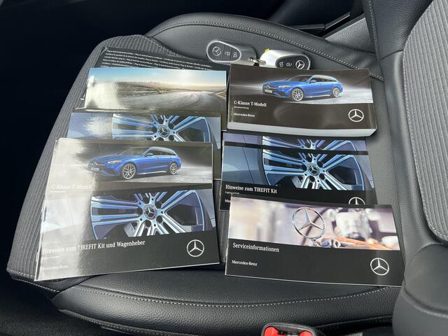 Mercedes-Benz C-KLASSE Estate 300 e Luxury Line / Dealer onderhouden / 1.800 kg elektrische trekhaak / Elektrische stoelen & Achterklep / Navi / Apple Carplay Android / 17" LM wielen /