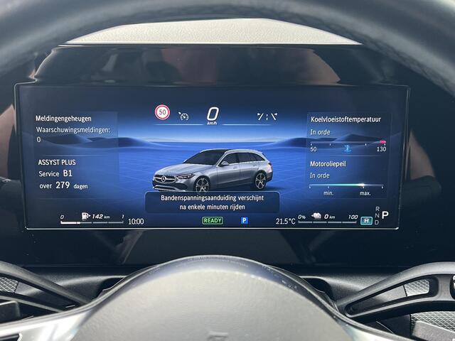 Mercedes-Benz C-KLASSE Estate 300 e Luxury Line / Dealer onderhouden / 1.800 kg elektrische trekhaak / Elektrische stoelen & Achterklep / Navi / Apple Carplay Android / 17" LM wielen /