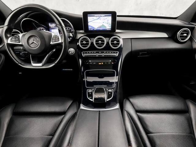 Mercedes-Benz C-KLASSE 180 AMG Sport 156Pk Automaat (PANORAMADAK, NAVIGATIE, LEDER, ELEK SPORTSTOELEN, STOELVERWARMING, ELEK ACHTERKLEP, GETINT GLAS, ZWART HEMEL, NIEUWSTAAT)