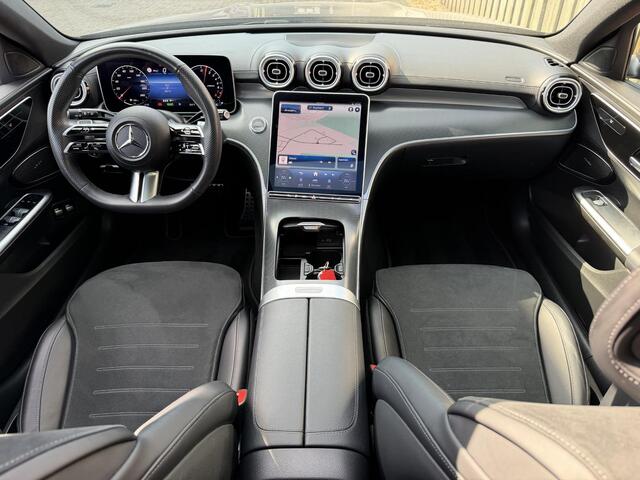 Mercedes-Benz C-KLASSE Estate 300 e AMG Line 18"/Panoramadak/Trekhaak/LED/Stoelverwarming/Sfeerverlichting/Elektrische klep/Apple Carplay & Android Auto