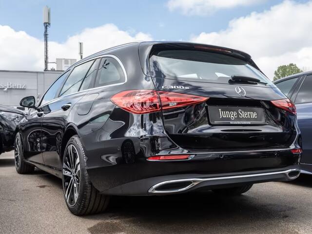 Mercedes-Benz C-KLASSE Estate 300e T AVANTGARDE ** LED, PANO, DISTR. MEMORY, WINTER & SPIEGEL-PACK ** Ex MB-AG - 3.425km (!) ** ** INFORMEER OOK NAAR ONZE AANTREKKELIJKE FINANCIAL-LEASE TARIEVEN **