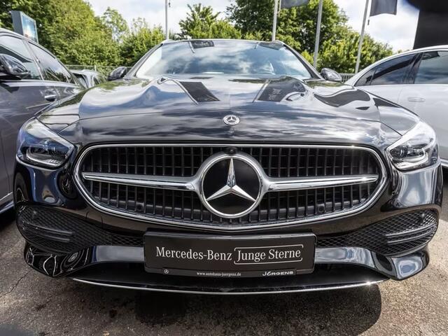 Mercedes-Benz C-KLASSE Estate 300e T AVANTGARDE ** LED, PANO, DISTR. MEMORY, WINTER & SPIEGEL-PACK ** Ex MB-AG - 3.425km (!) ** ** INFORMEER OOK NAAR ONZE AANTREKKELIJKE FINANCIAL-LEASE TARIEVEN **