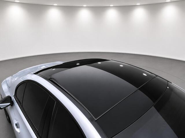 Mercedes-Benz C-KLASSE 200 AMG Luxury Line Pano dak Night Pakket 19 inch Camera