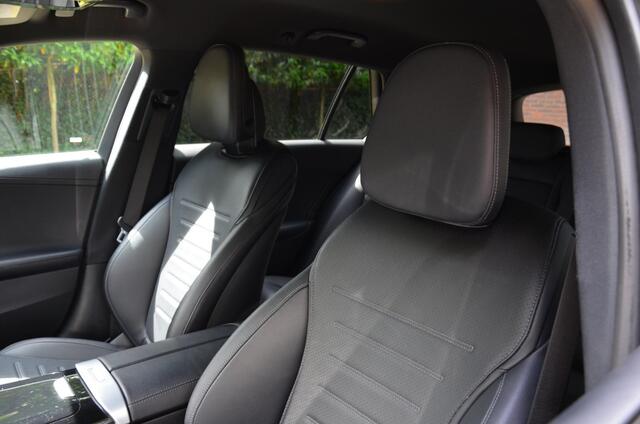 Mercedes-Benz C-KLASSE Estate 200 AMG Line Automaat/Navi/Pdc/Ecc/360°-Camera/digitale dashboard/Stoelverwarming/Half-leer/Led/19-Inch Lmv/Burmester