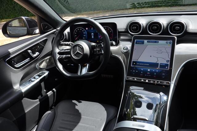 Mercedes-Benz C-KLASSE Estate 200 AMG Line Automaat/Navi/Pdc/Ecc/360°-Camera/digitale dashboard/Stoelverwarming/Half-leer/Led/19-Inch Lmv/Burmester