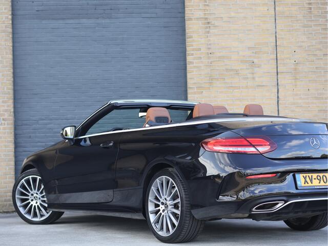 Mercedes-Benz C-KLASSE Cabrio 180 AMG Line Volleder | 12,3" Digitaal | 19" AMG | Airscarf | Digitaal Dashboard