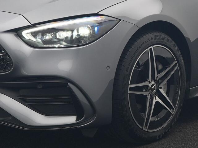 Mercedes-Benz C-KLASSE Estate 300 e AMG Line PHEV 313pk Dealer O.H | Trekhaak Af Fabriek | Panodak | 360 Camera | Adaptive Cruise | Digital LED | Alcatara Sportstoelen Memory & Verwarmd | BLIS | Sfeerverlichting | Apple Carplay | Virtual | Navigatie | DAB | 18"L.M | Plug In Hyb