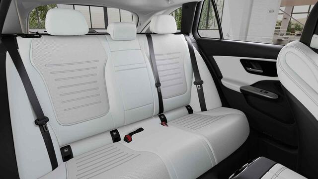 Mercedes-Benz C-KLASSE Estate 300 e AMG Line | Winter pakket | Trekhaak | Panoramadak | Rij assistentiepakket |