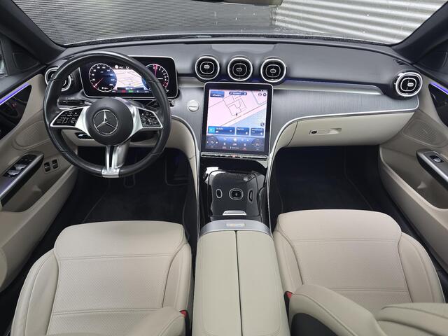 Mercedes-Benz C-KLASSE 300 e Luxury Line | Panoramaschuifdak | Distronic | Stoelverwarming | Achteruitrijcamera | Sfeerverlichting | Apple & Android Carplay
