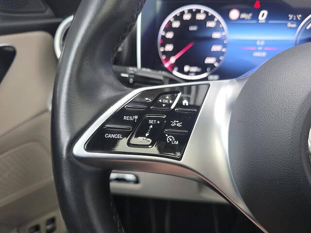 Mercedes-Benz C-KLASSE 300 e Luxury Line | Panoramaschuifdak | Distronic | Stoelverwarming | Achteruitrijcamera | Sfeerverlichting | Apple & Android Carplay