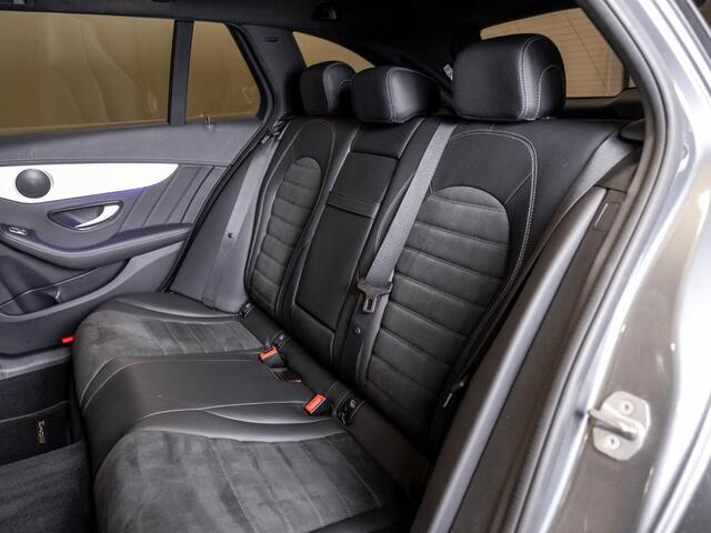 Mercedes-Benz C-KLASSE Estate 300 e Business Solution AMG / 320pk / Panorama dak / Trekhaak / Multibeam /