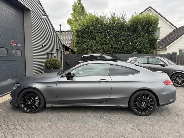 Mercedes-Benz C-KLASSE Coupé AMG 43 4MATIC | Panoramadak | Kuipstoelen | Burmester | Camera | Carbon | DAB | Elektrische Achterklep | Sfeerverlichting |