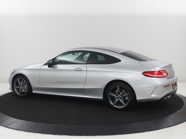 Mercedes-Benz C-KLASSE Coupé 180 Lease Edition | Stoelverwarming | Camera | Cruise control | Navigatie | Bluetooth | Climate control | Radio