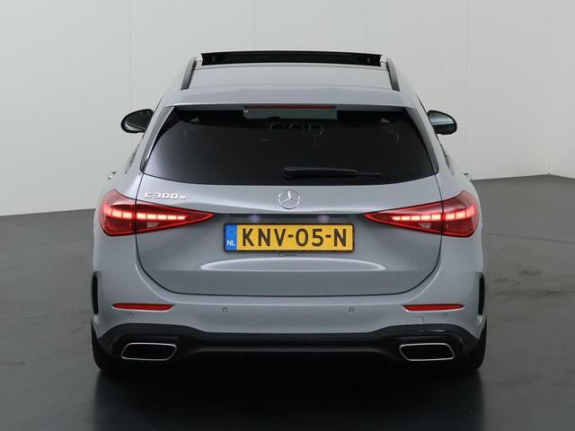 Mercedes-Benz C-KLASSE Estate 300e Business Solution AMG | Night | Panoramaschuifdak | AMG Line Plus | Head-up | Burmester | Trekhaak |