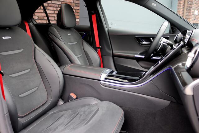 Mercedes-Benz C-KLASSE AMG 43 4MATIC | 408pk | Achterasbesturing | Distronic+ | Carbon | Panoramadak | Sportpakket | HUD | Surround Camera | Digital Light | Burmester | Luchtkwaliteitspakket |