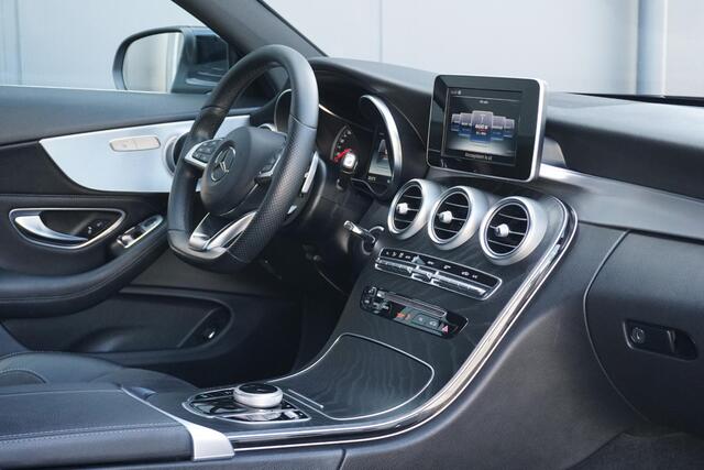 Mercedes-Benz C-KLASSE Coupé 180 Ambition AMG + SPORTSTOELEN / 19'' / STOELVERWARMING / XENON