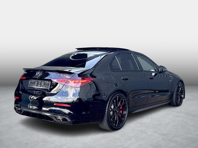 Mercedes-Benz C-KLASSE AMG 63 S E Performance | Nappa Leder | Panoramadak | Burmester 3D Soundsystem | Head-up Display | Keyless entry | Akrapovic Uitlaat