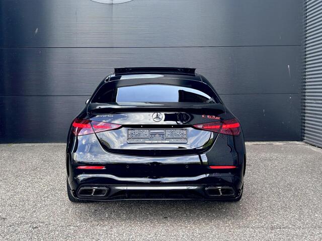 Mercedes-Benz C-KLASSE AMG 63 S E Performance | Nappa Leder | Panoramadak | Burmester 3D Soundsystem | Head-up Display | Keyless entry | Akrapovic Uitlaat