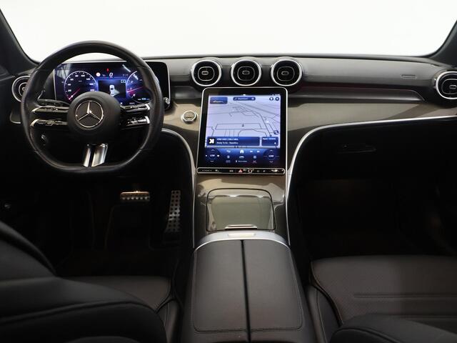 Mercedes-Benz C-KLASSE 180 AMG Line | Night | Multispaaks velgen | Achteruitrijcamera | Stoelverwarming |