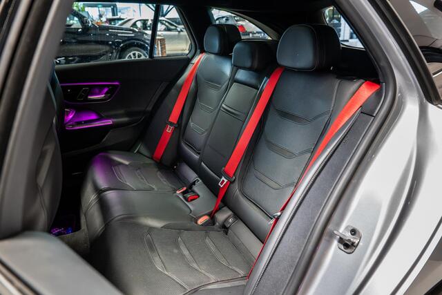 Mercedes-Benz C-KLASSE Estate AMG 63 S E Performance | Schaalstoelen | Carbon | BTW | Achterasbesturing | Pano