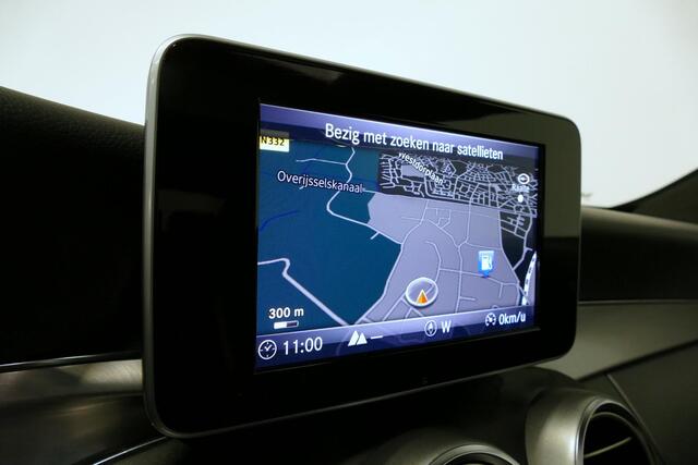 Mercedes-Benz C-KLASSE Coupé 200 AMG Line Night Edition / Panoramadak / Apple Carplay - Android Auto / Stoelverwarming / 19'' LMV / Navigatie / Cruise Control / Night Pakket / LED koplampen / Agility Control