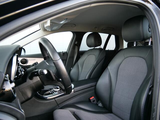 Mercedes-Benz C-KLASSE Estate 180 Business Solution Navigatie / Camera / DAB / Sfeerverlichting