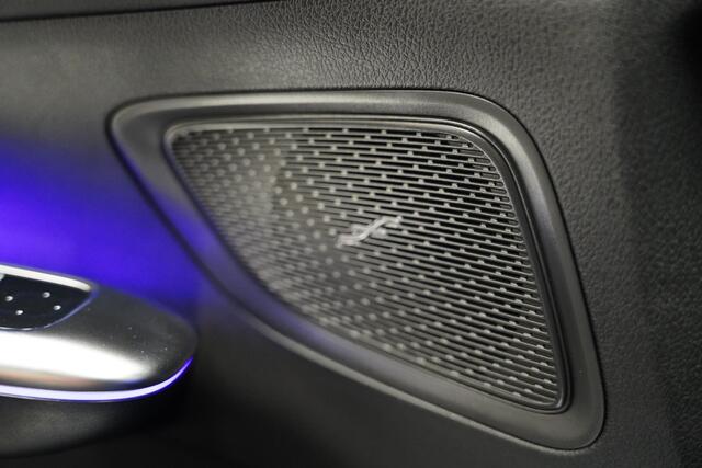 Mercedes-Benz C-KLASSE 180 AMG Line|Pano|Camera|Carplay