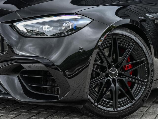 Mercedes-Benz C-KLASSE AMG 63 S E Performance | Achterasbesturing | Panoramadak | 360 Camera | Burmester | Memory seats | Carbon inleg | Ambiance interieur |