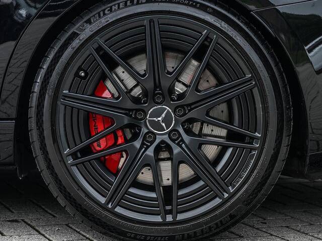 Mercedes-Benz C-KLASSE AMG 63 S E Performance | Achterasbesturing | Panoramadak | 360 Camera | Burmester | Memory seats | Carbon inleg | Ambiance interieur |