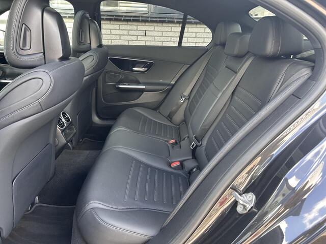 Mercedes-Benz C-KLASSE 180 AMG Line | Panoramadak | Stoelverwarming | Cruise Control