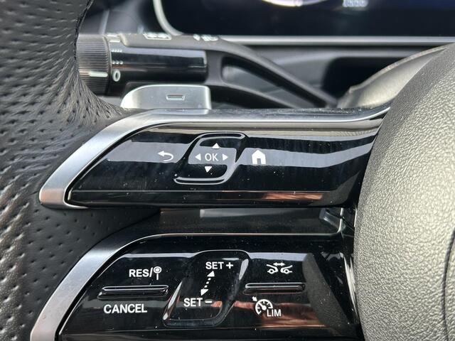 Mercedes-Benz C-KLASSE 180 AMG Line | Trekhaak | Panoramadak | | Head Up display