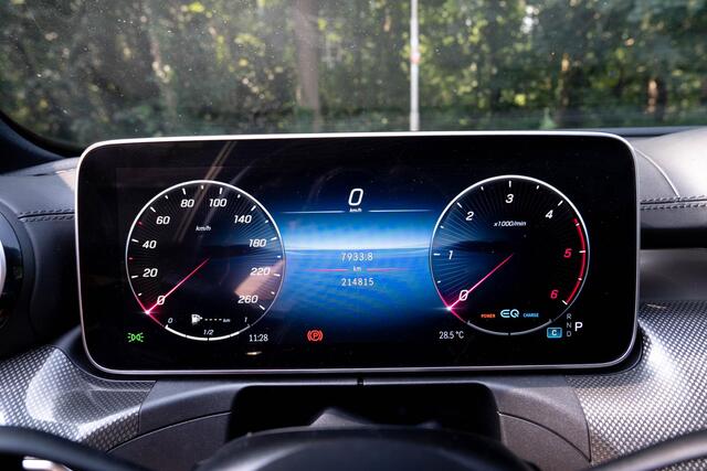 Mercedes-Benz C-KLASSE Estate 200 d AMG Line | Panorama | Trekhaak | Carplay | Dodehoek | Camera
