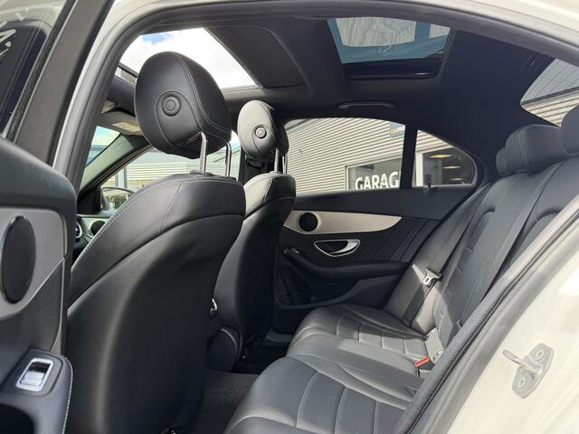 Mercedes-Benz C-KLASSE 180 | AMG-Line | Panodak | Leder | Trekhaak | NL auto!