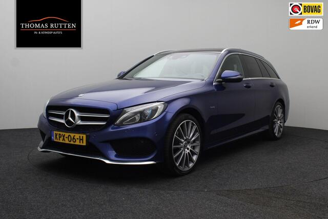 Mercedes-Benz C-KLASSE Estate 350 e Business Solution AMG 2017 | Airco | Trekhaak | Navigatie | Burmester Audio | Schuifkantel Dak | Stoelverwarming | DAB Radio | Achteruitrij Camera | Cruise Control | Boekjes