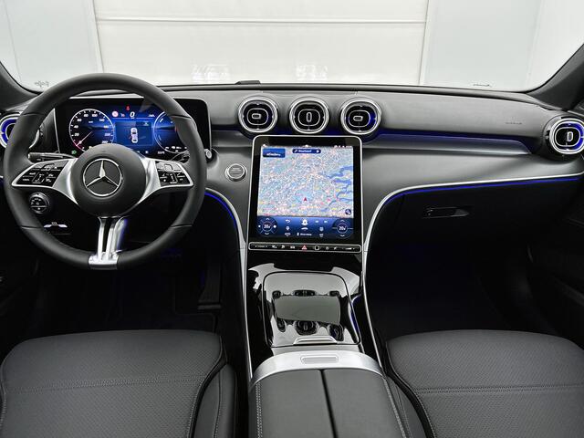Mercedes-Benz C-KLASSE 300 e Business Solution Luxury | Winterpakket | Parkeerpakket | Trekhaak | Panoramaschuifdak | Warmtewerend, donkergetint glas | GUARD 360° Plus |