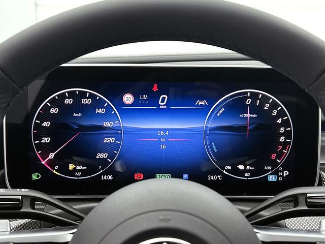 Mercedes-Benz C-KLASSE 300 e 140 Years Edition | Comfortpakket Plus | Nightpakket | Parkeerpakket met 360°-camera | Trekhaak | GUARD 360° Plus | Middenconsole metaalstructuur | Panoramaschuifdak | 19" multispaaks lichtmetalen AMG-velgen | GUARD 360° Plus |