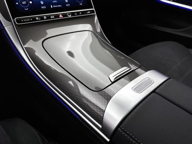 Mercedes-Benz C-KLASSE 300 e 140 Years Edition | AMG Line Premium Plus | Nightpakket | Trekhaak | Panoramaschuifdak | Middenconsole metaalstructuur | GUARD 360° Plus | Warmtewerend, donkergetint glas | Burmester® 3D surround sound system | 19" multispaaks lichtmetalen AMG-velgen |