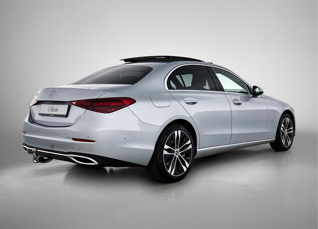 Mercedes-Benz C-KLASSE 300 e Business Solution Luxury | Winterpakket | Trekhaak | Panoramaschuifdak | Warmtewerend, donkergetint glas | GUARD 360° Plus | 18 inch vijf-dubbelspaaks lichtmetalen velgen |