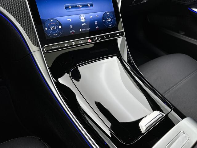 Mercedes-Benz C-KLASSE 300 e Business Solution Luxury | Winterpakket | Trekhaak | Panoramaschuifdak | Warmtewerend, donkergetint glas | GUARD 360° Plus | 18 inch vijf-dubbelspaaks lichtmetalen velgen |