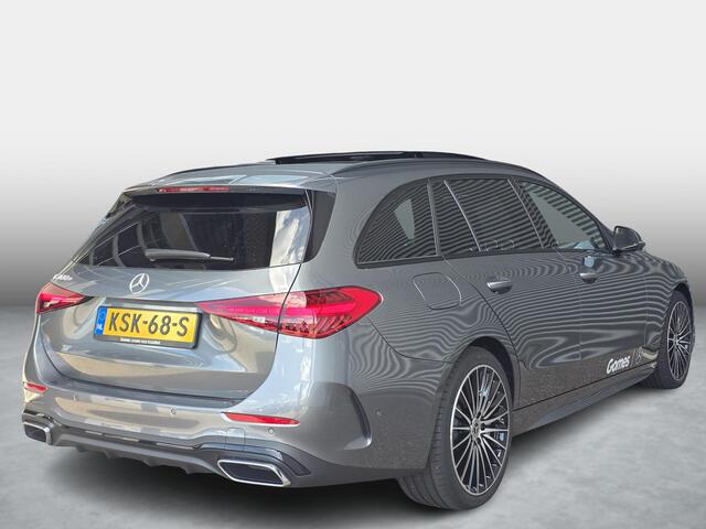 Mercedes-Benz C-KLASSE Estate 300 e Business Solution AMG | Night Pakket | Comfort Pakket Plus | Panoramadak | Burmester 3D Surround | 360° Camera | Dodehoekassistent | Verkeersbordenassistent | DIGITAL LIGHT | Elektrisch Verstelbare Stoelen + Memory | Stoelverwarming | Sfeerverlichting | Apple CarPlay | Android Auto | Elektrische Achterklep | Elektrisch Inklapbare Buitenspiegels | Parkeersensoren