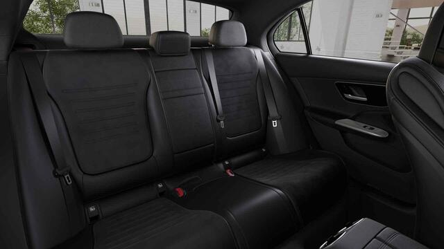 Mercedes-Benz C-KLASSE 300 e AMG Line Limited | Trekhaak | Panoramadak | Rijassistentiepakket Plus | 360 graden camera | Stoelverwarming |