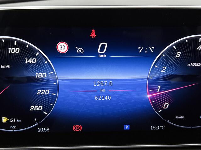 Mercedes-Benz C-KLASSE Estate 180 AMG Line | Amg In en Exterieur | Dodehoekassistent | Memory Seats | Night pakket | Inclusief 24 maanden Mercedes-Benz Certified garantie voor Europa.