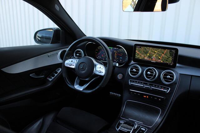 Mercedes-Benz C-KLASSE Estate 300 e Business Solution AMG Limited | Incl. 12 maanden garantie | Apple CarPlay | 360° camera | Sportstoelen met verwarming | Alcantara | DAB | Draadloos laden | Zwarte hemel | Elektrische Achterklep | Cruise control |