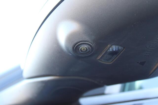 Mercedes-Benz C-KLASSE Estate 300 e Business Solution AMG Limited | Incl. 12 maanden garantie | Apple CarPlay | 360° camera | Sportstoelen met verwarming | Alcantara | DAB | Draadloos laden | Zwarte hemel | Elektrische Achterklep | Cruise control |